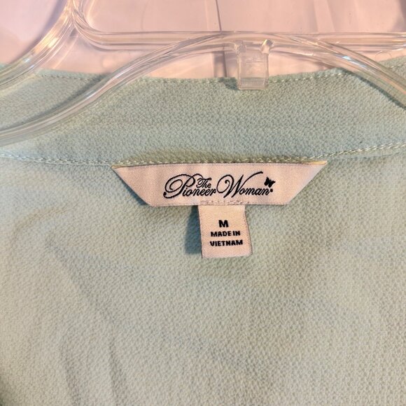 The Pioneer Woman Sage Green Crochet Trim Peasant Blouse With 3/4 Sleeves Size M - Picture 4 of 10